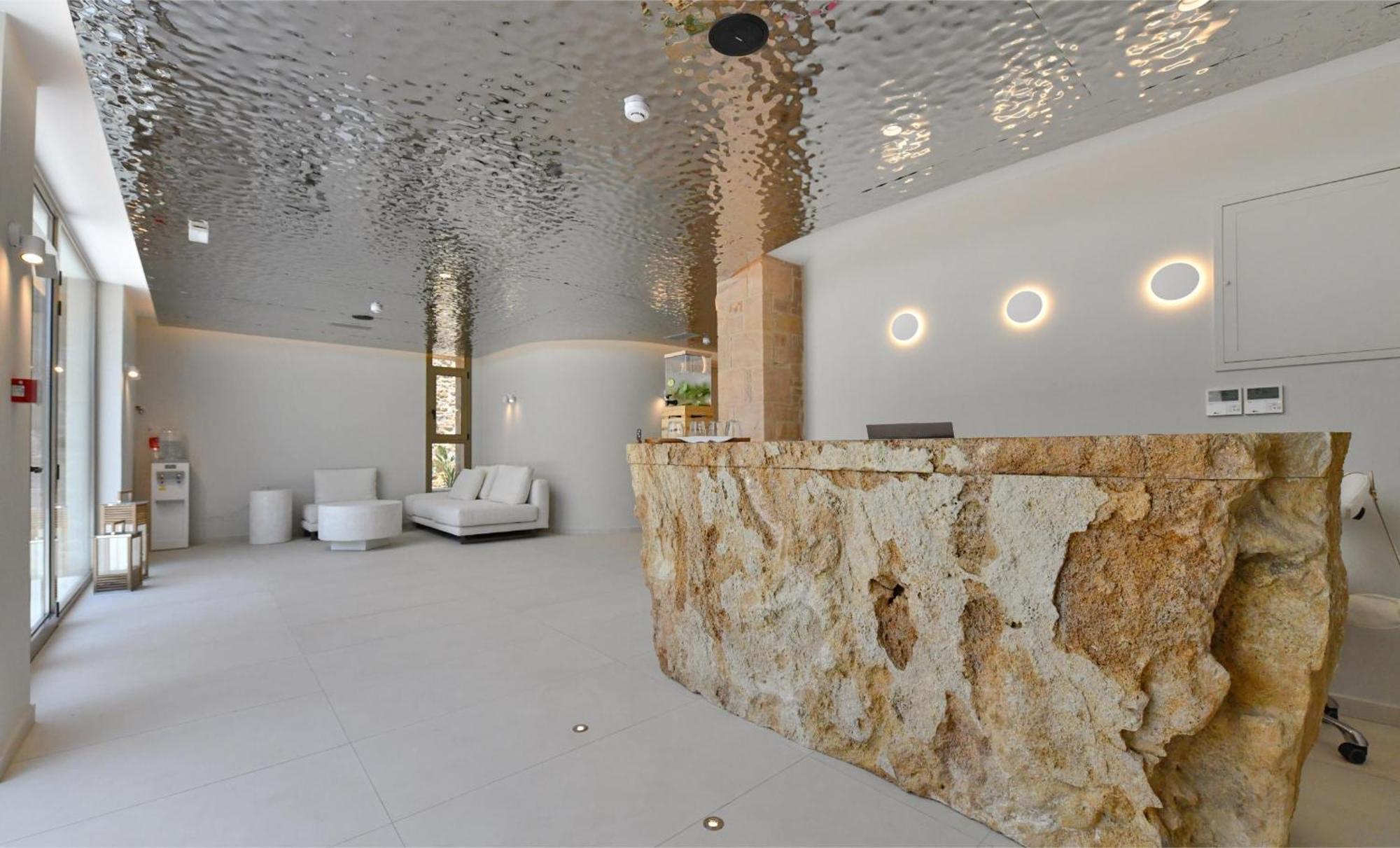 Royal Pearl Island Chios Hotel And Spa ภายนอก รูปภาพ